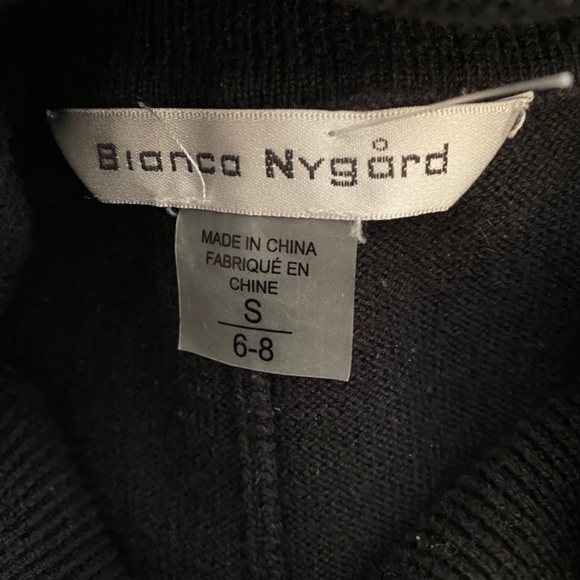 Nygard size S turtle neck sweater - Picture 8 of 9